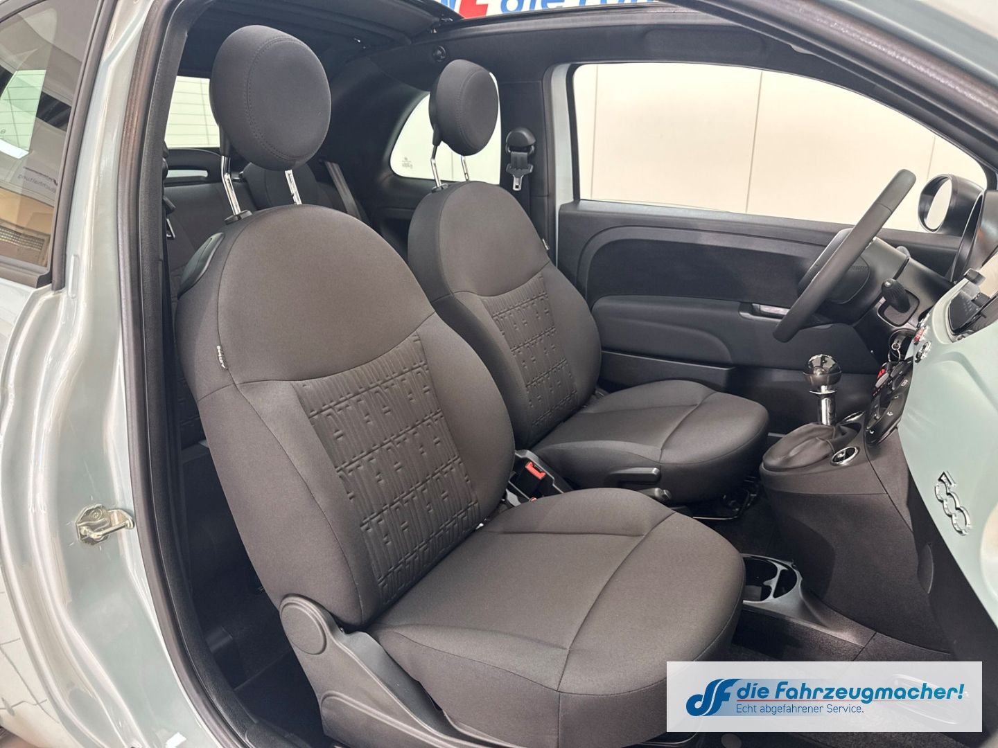 Fahrzeugabbildung Fiat 500 Cabrio Dolcevita 1.0 Mild Hybrid 5tkm Navi A