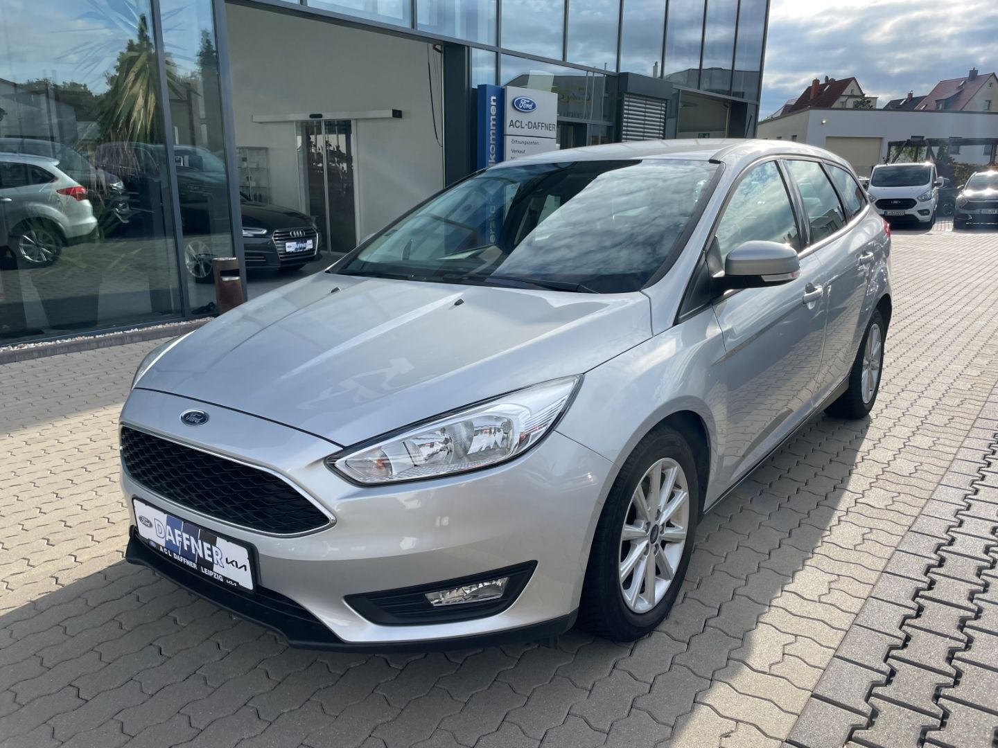 Fahrzeugabbildung Ford Focus Business Klima Bluetooth Tempomat