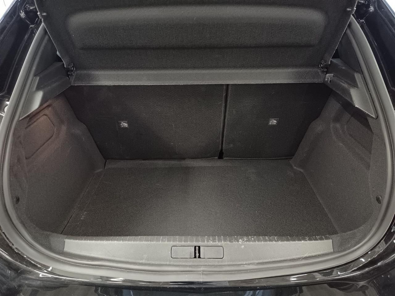 Fahrzeugabbildung Opel Corsa F 1.2 Turbo 74KW AT