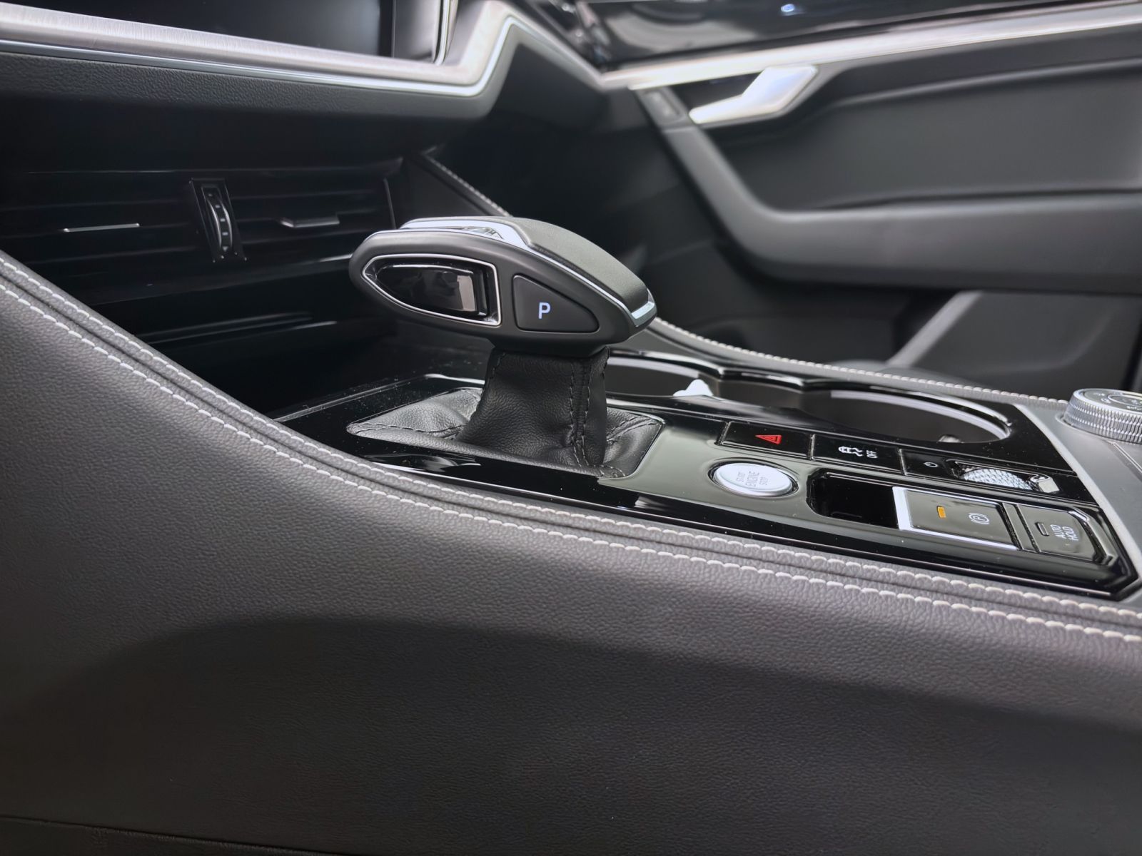 Volkswagen Touareg - Bild 15