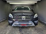 Mercedes-Benz ML 350 BT, AMG LINE, R-KAMERA, DISTRONIC - Mercedes-Benz: AMG Ml