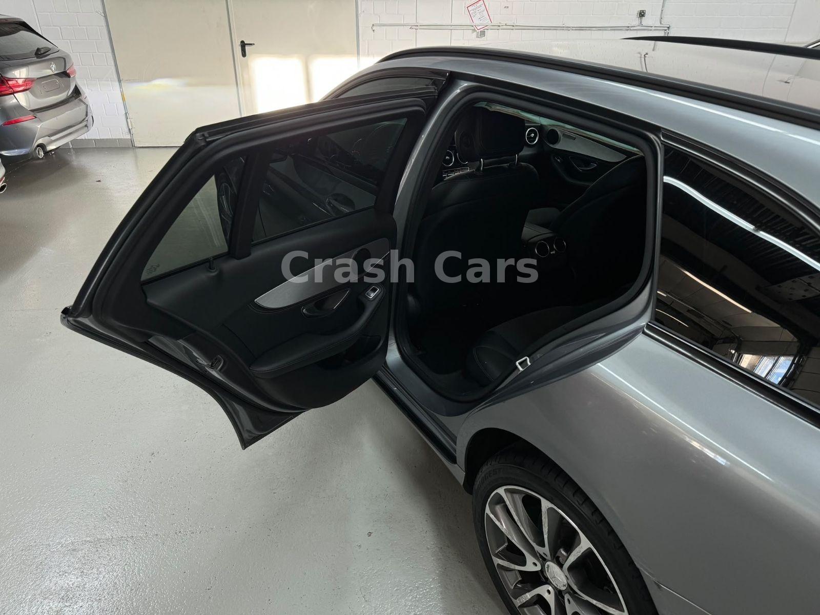 Mercedes-Benz C220 2015 — photo 24