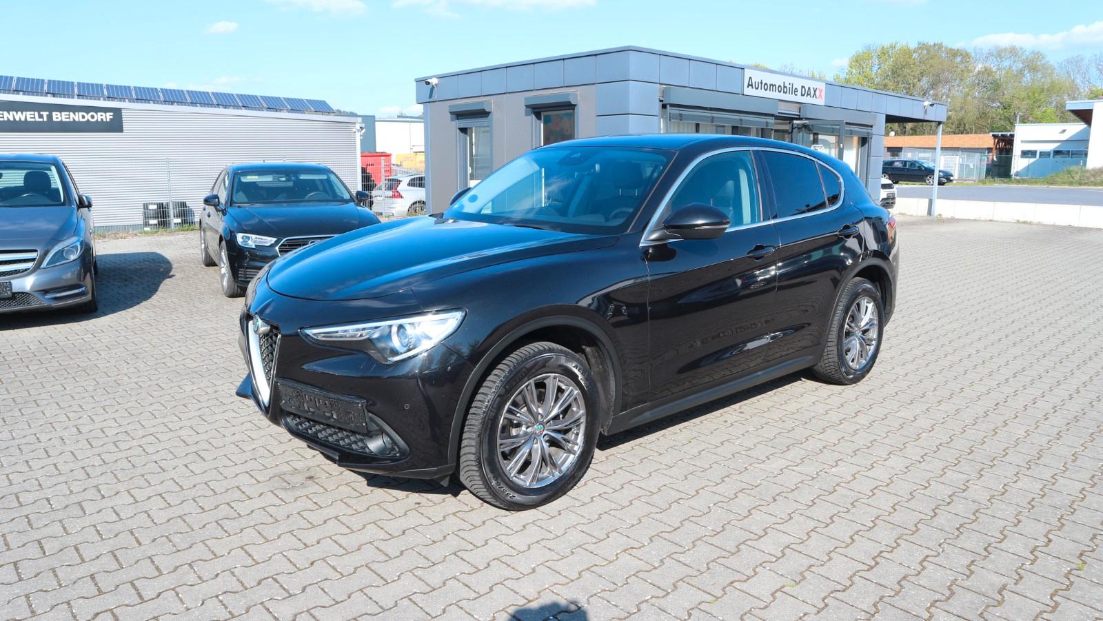 Alfa Romeo Stelvio 2.2 Diesel Super AT8-Q4*Kamera*Navi*