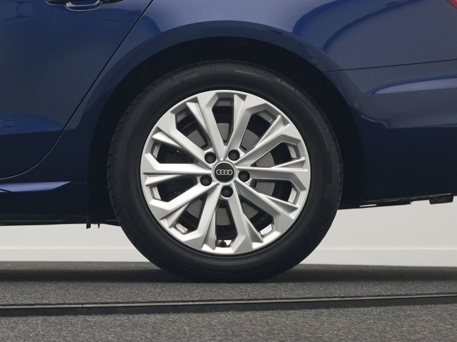 Audi A4 - Bild 48