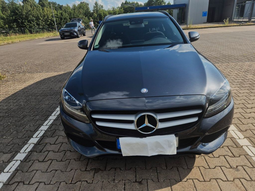 Image of Mercedes-Benz C 220