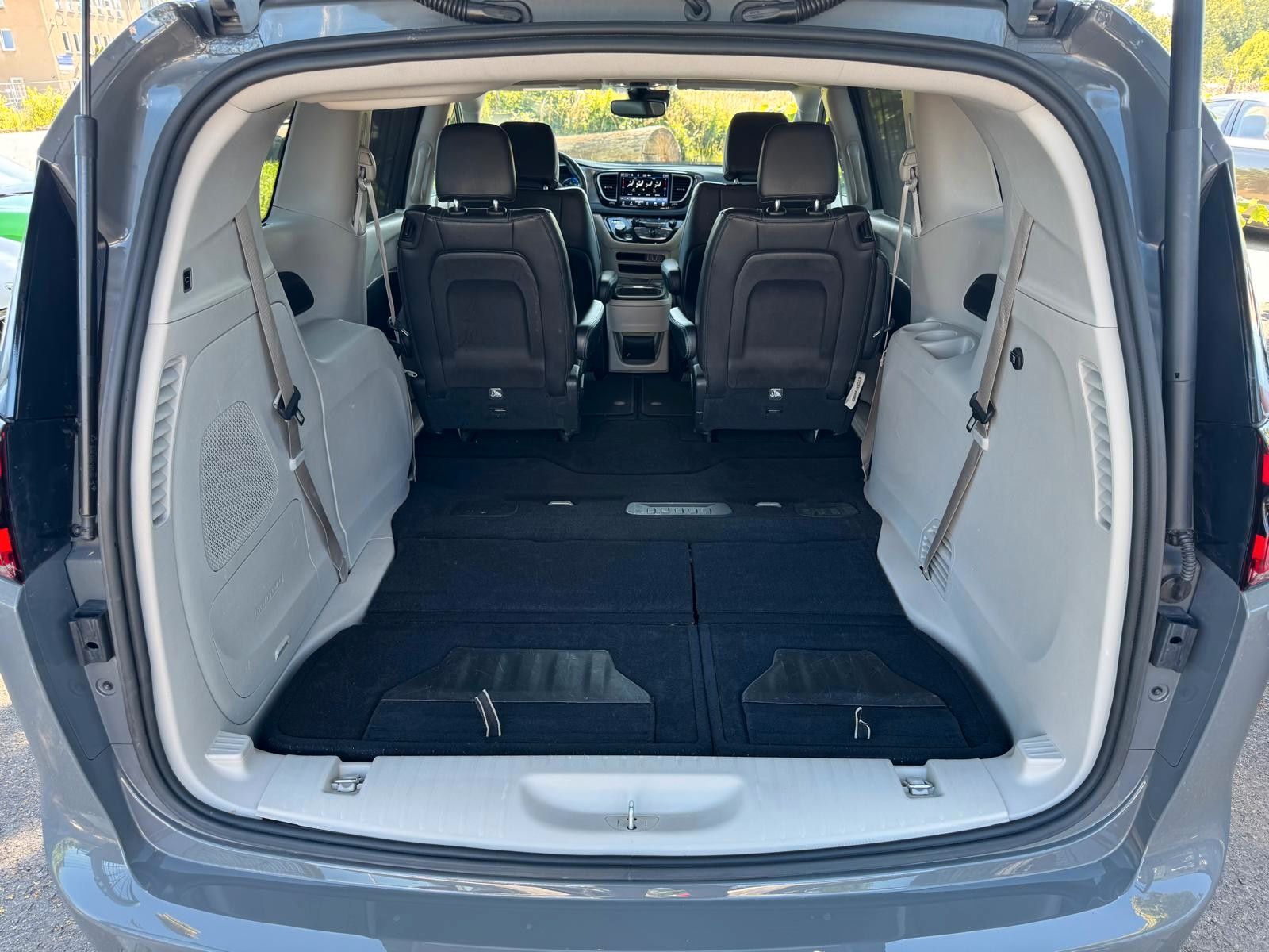 Fahrzeugabbildung Chrysler Pacifica 3.6 L V6 LIMITED LPG *LED*CarPlay*ACC*