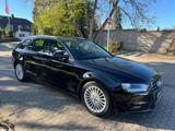Audi A4 2.0 TDI 110kW Ambiente Avant*KLIMAAUT*SHZ*NAV - Audi A4: Kombi