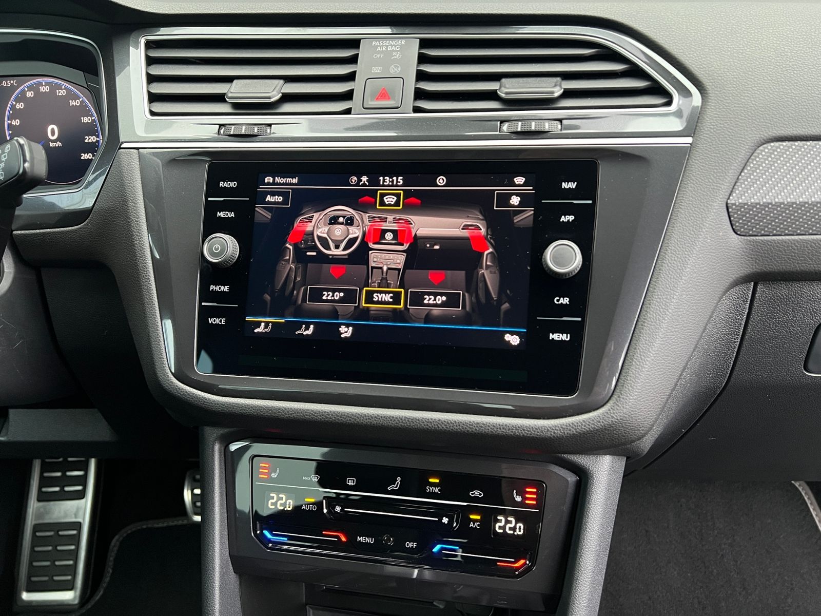 Fahrzeugabbildung Volkswagen Tiguan Allspace R-Line 2.0 TDI DSG 4MOTION *AHK,