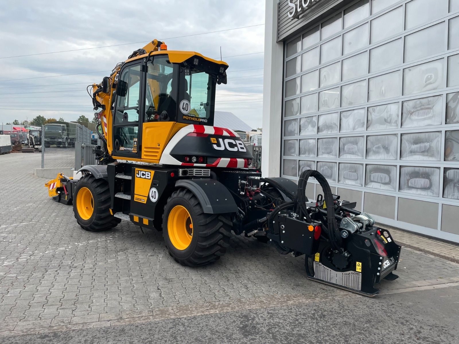 Fahrzeugabbildung JCB Hydradig 110W / POTHOLE PRO / nur 79h! / 2025