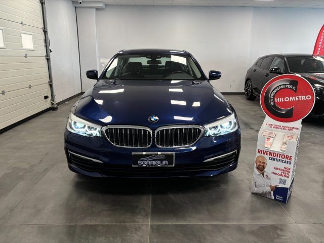 BMW 530 d Luxury Full Optional imagem 2