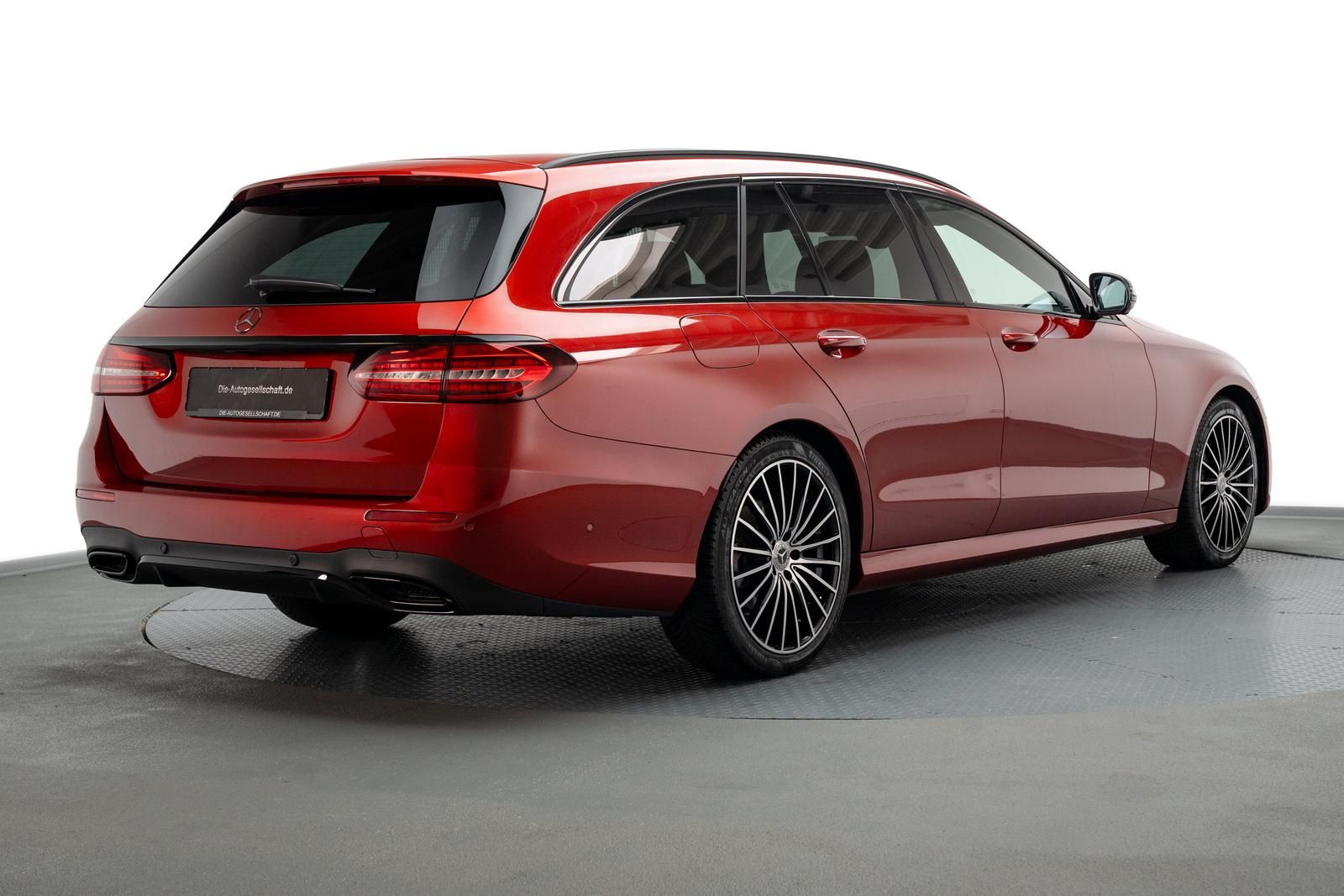 Mercedes-Benz E 220 d T AMG Line LED NAVI KAMERA NIGHT foto 7