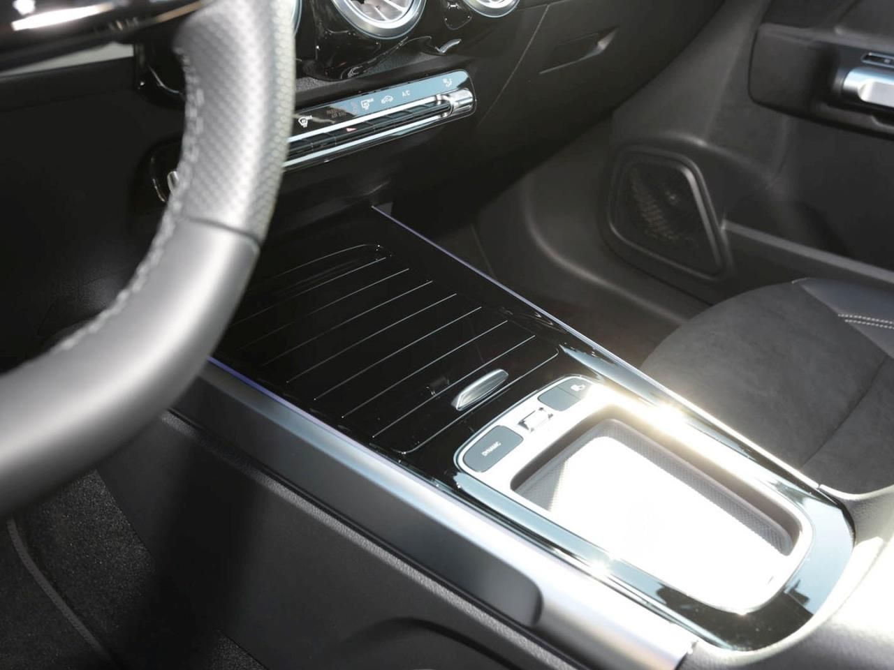 Mercedes-Benz GLB 200 d AMG Night MBUXNavi Easy-Pack AHK 360° foto 15