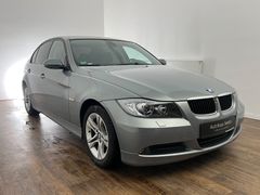BMW 318i/ NUR 34.000KM/ RENTNER/ AUTOM./ KEYLESS/ BMW 318i/ NUR 34.000KM/ RENTNER/ AUTOM./ KEYLESS/
