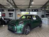 MINI Cooper Mini Yours Trim*PANO*KAMERA*LEDER* - MINI Cooper in Solingen