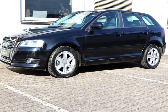 Audi A3 1.4 16V TFSI Attraction-Paket *1-HAND /Gepfl.