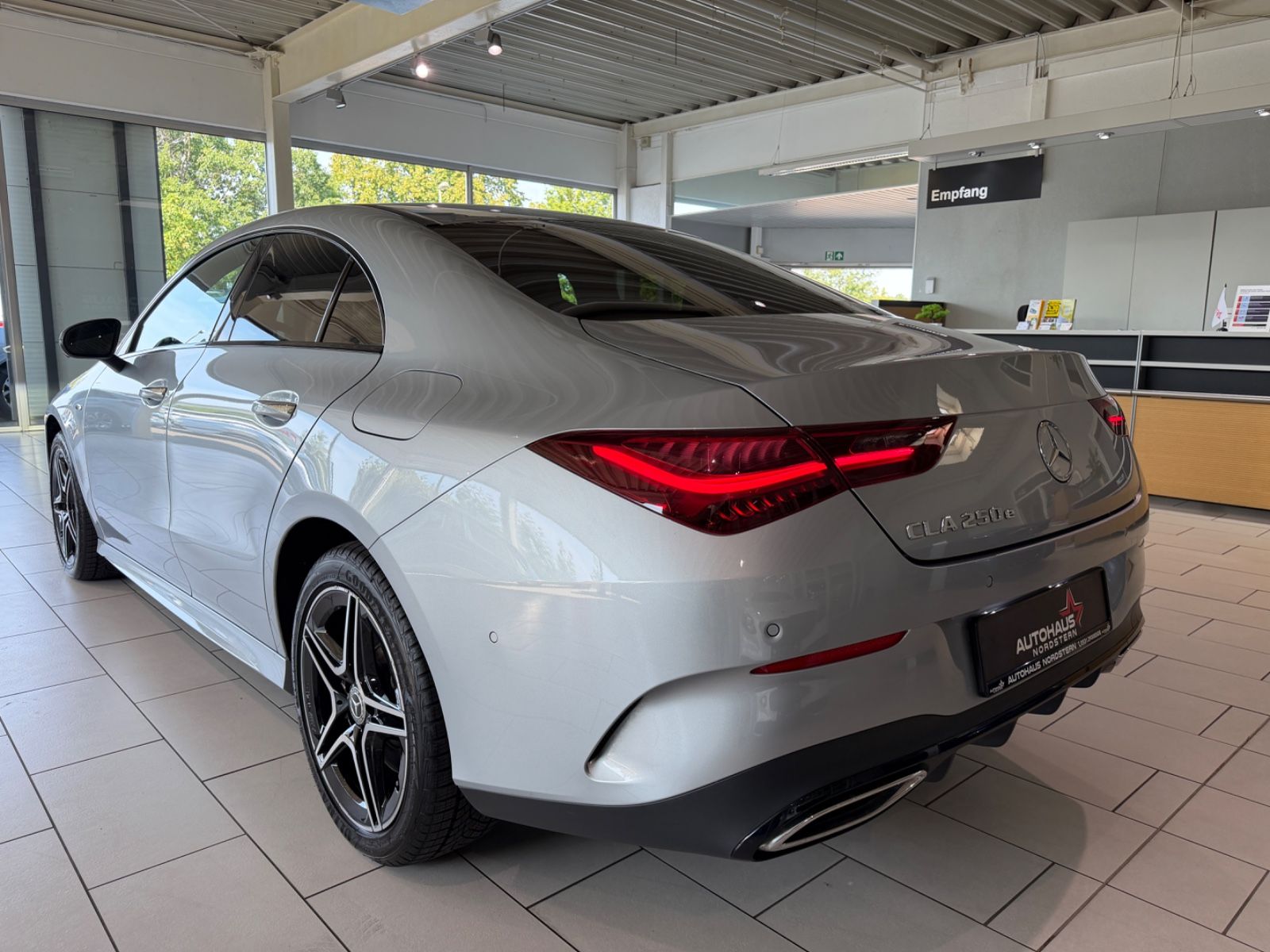 Mercedes-Benz CLA 250e AMG Line 360° Kamera Sitzheizung foto 3
