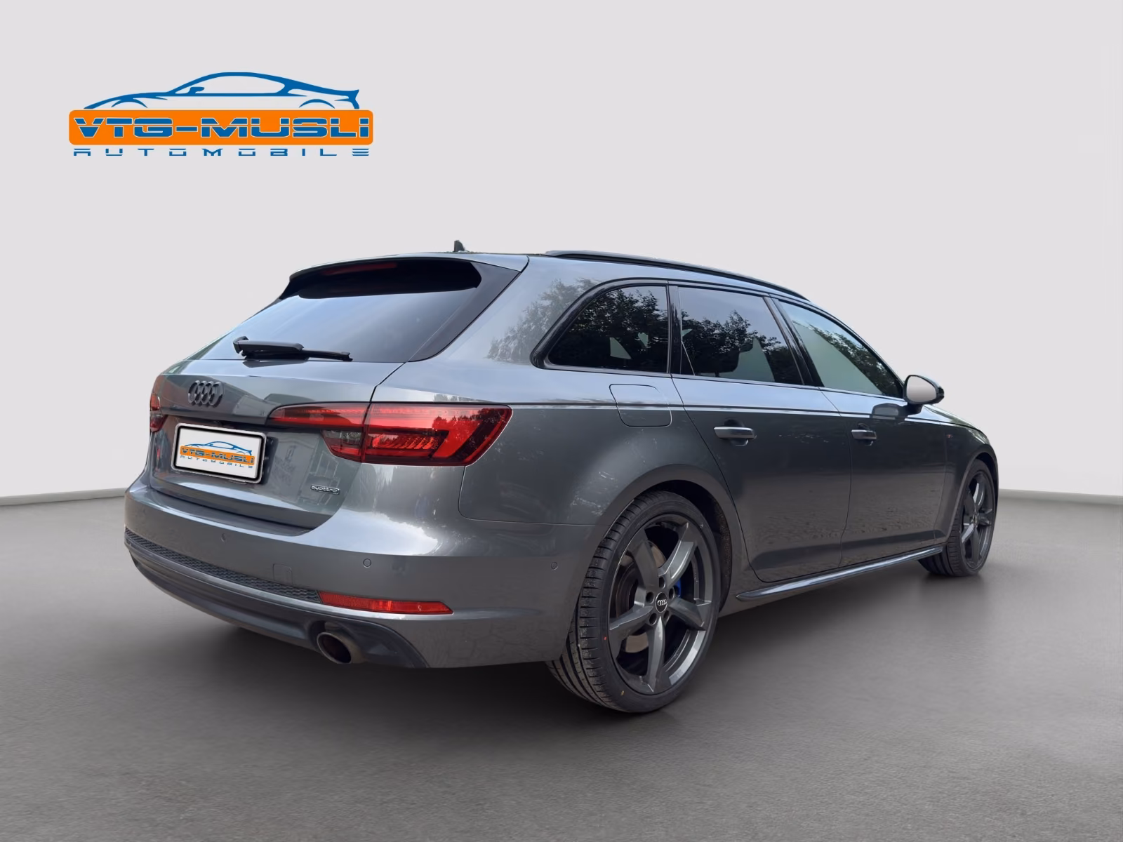 Audi A4 Avant quattro sport 2.0 * 252 PS * S-Tronic *