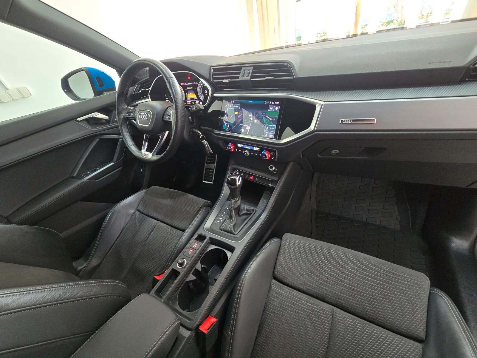 Audi Q3 45 TFSIe 2x S Line LED Virtual 19" Turboblau foto 10