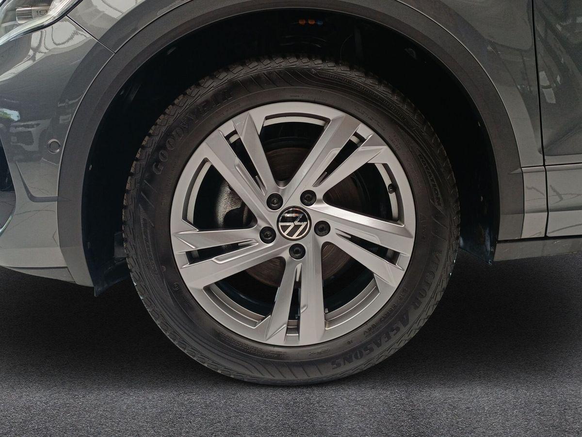 Volkswagen T-ROC 1.5 TSI "R-LINE" 150 PS DSG+NAVI+AHK+REARV