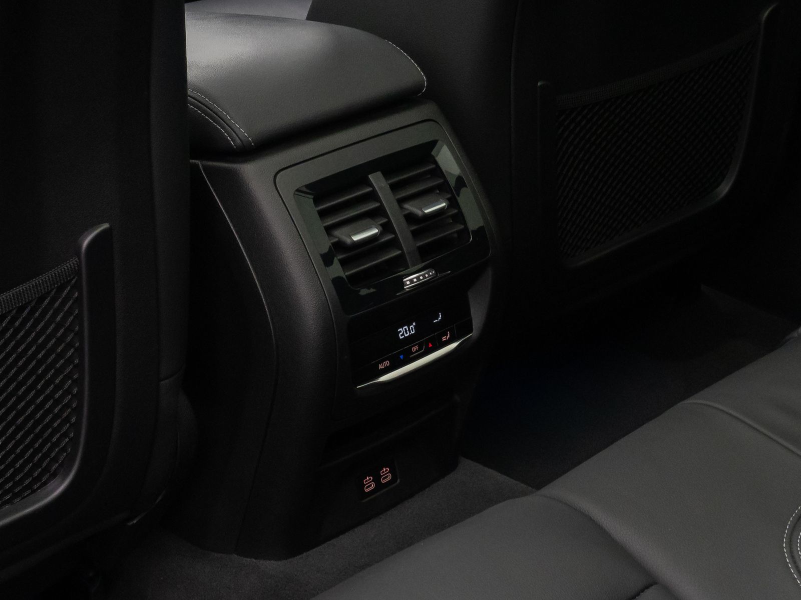 Fahrzeugabbildung BMW iX3 IMPRESSIVE ACC 360° Panorama HUD DAB 20Zoll