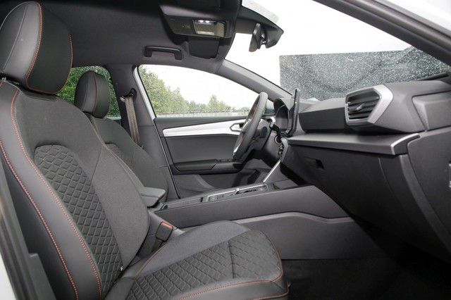 Fahrzeugabbildung SEAT Leon 1.5 eTSI FR