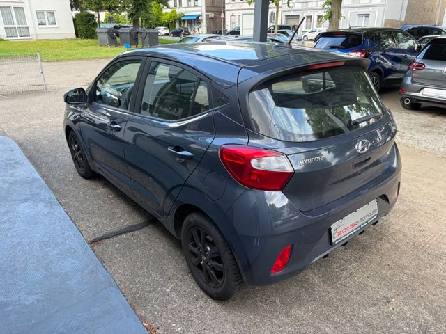 Fahrzeugabbildung Hyundai i10+CarPlay+NaviZB+Allw.LM+SHZ+BT+PDC+ACC