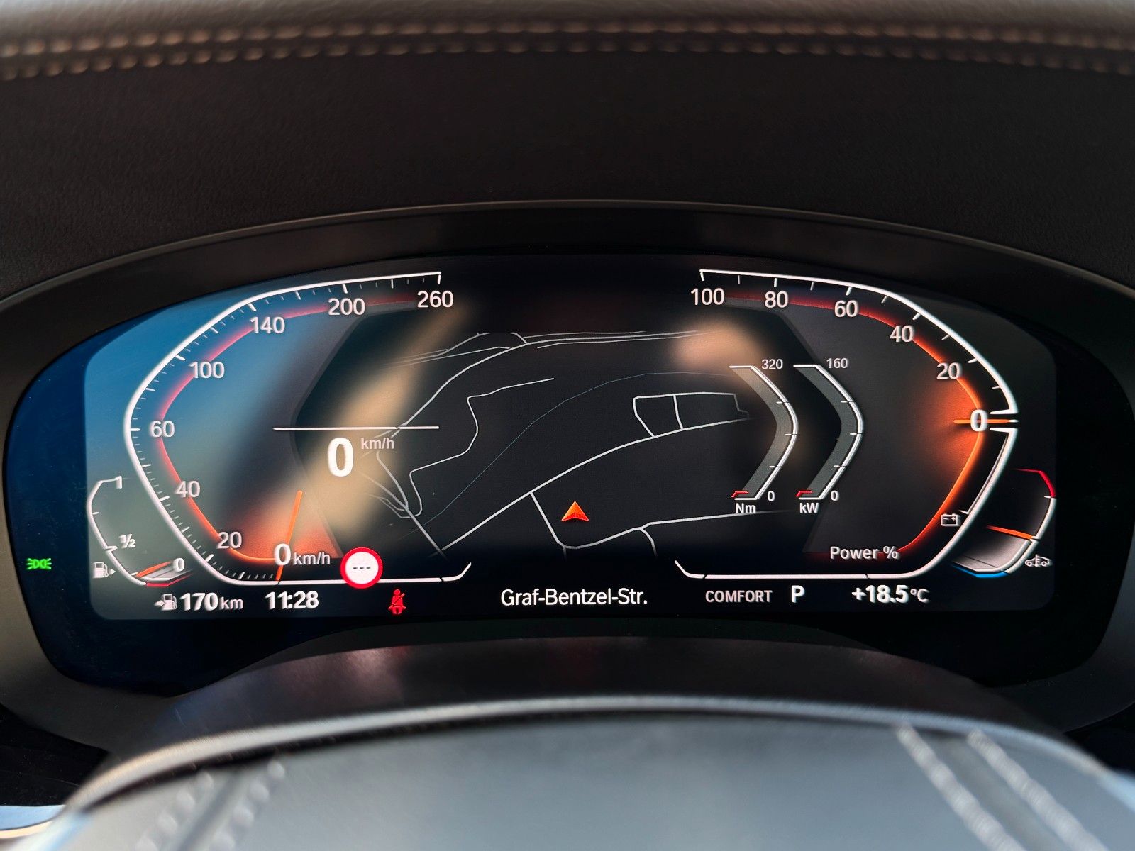Fahrzeugabbildung BMW 520i Touring Luxury Line Pano Leder HiFi CAM AHK