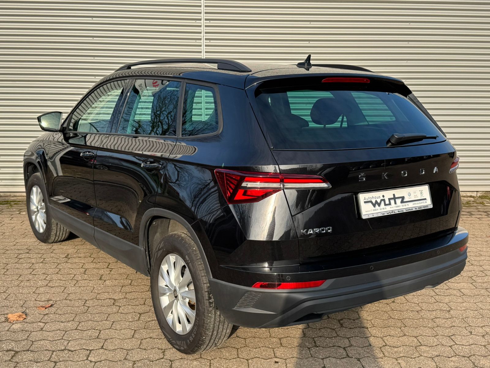 Fahrzeugabbildung SKODA Karoq Ambition 1.0 TSI Tempomat LED SHZ