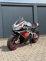 Aprilia RSV4 RF - APRILIA RSV4RF