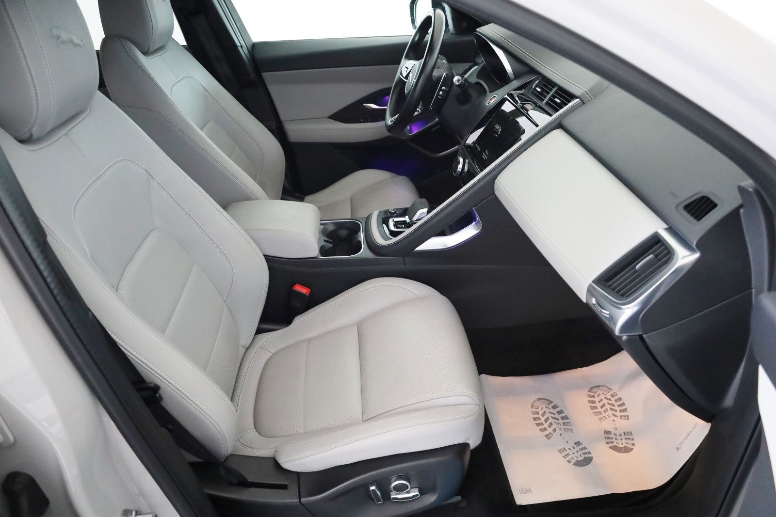 Fahrzeugabbildung Jaguar E-Pace R-Dynamic SE AWD,Navi,Kamera,ACC,AHK+WR
