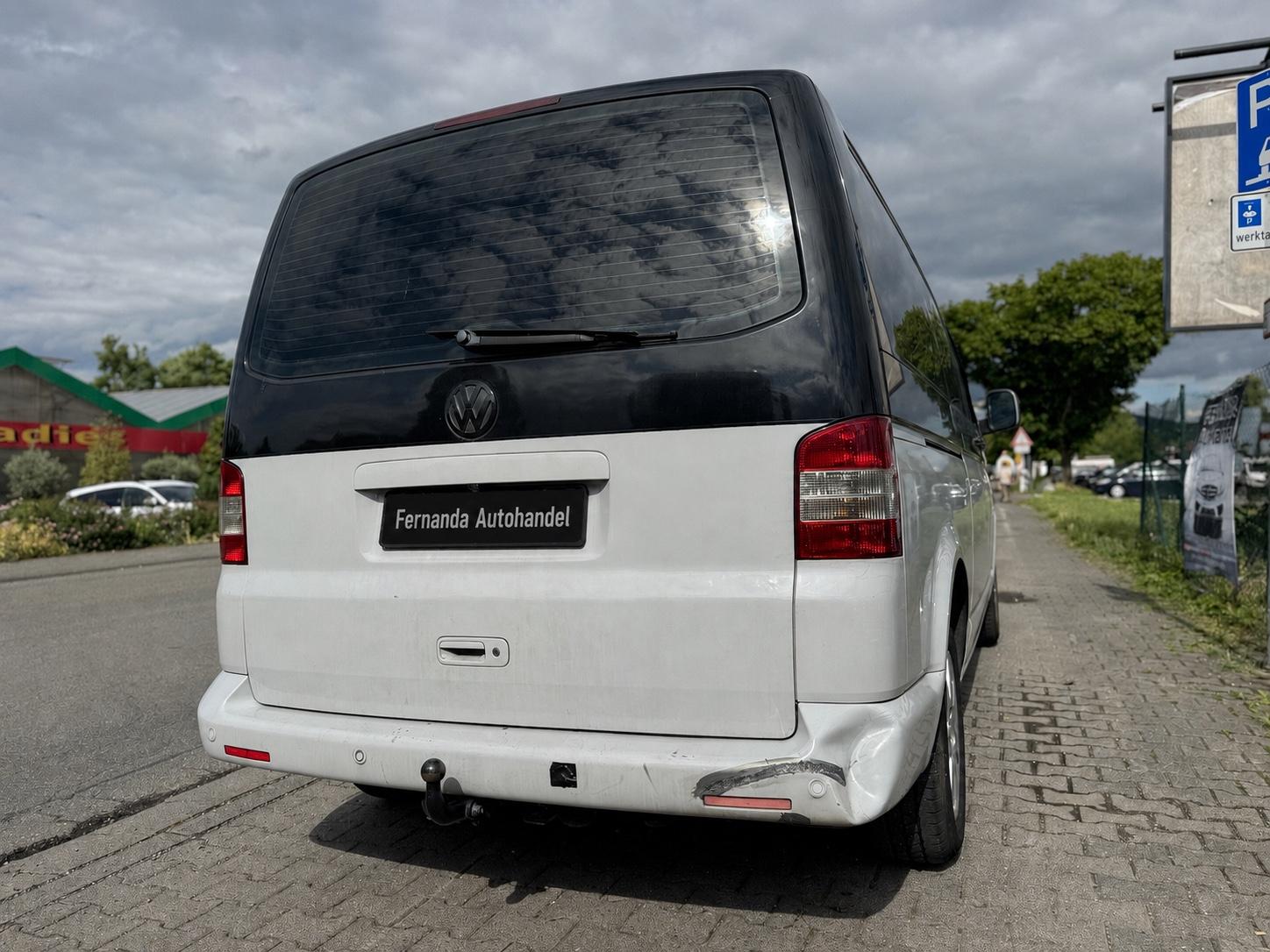 Volkswagen T5 Transporter Bus Caravelle Comfortline lang