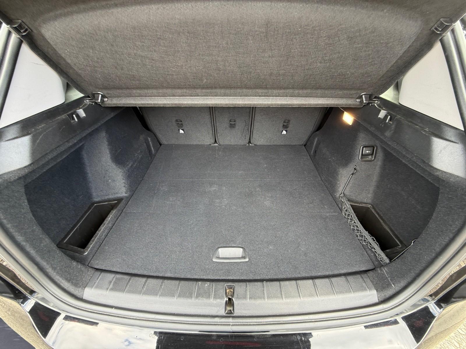 BMW X1 sDrive18d Advantage Aut. Panorama AHK Rückfah, миниатюра 15