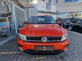Volkswagen Tiguan 2.0 TDI Sound 4Motion AHK DSG Navi LED AC - VW Tiguan Gebrauchtwagen in Stuttgart