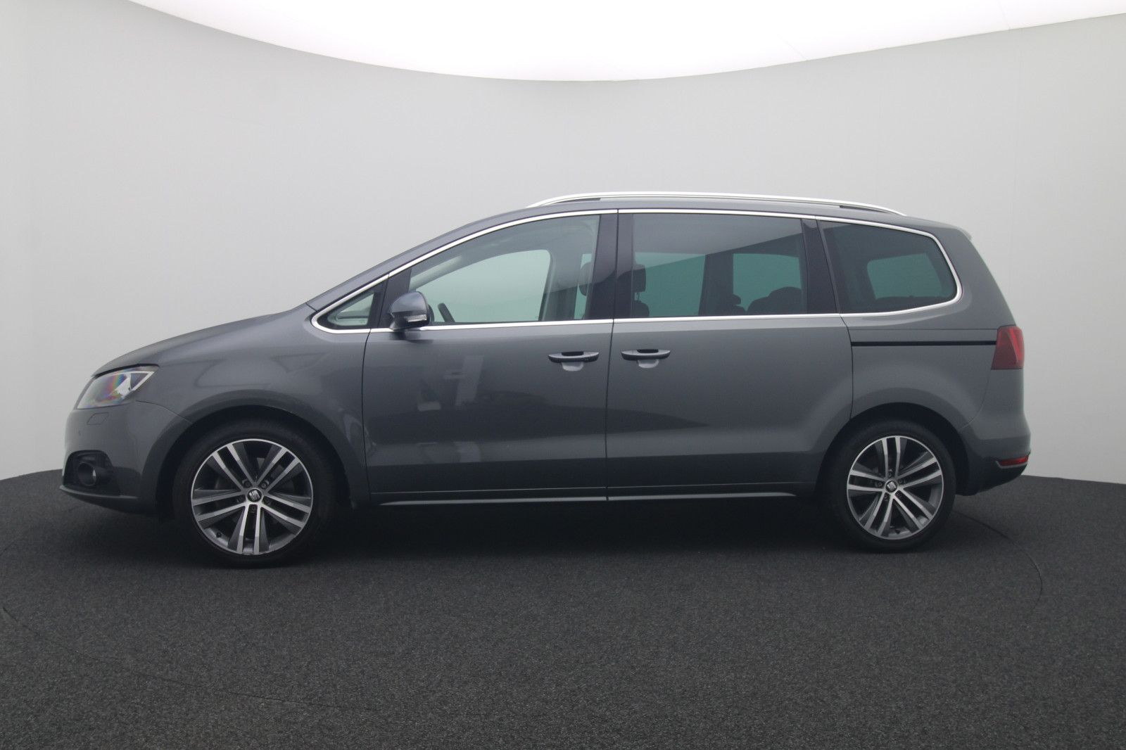 Fahrzeugabbildung SEAT Alhambra 2.0 FR-Line  Xcellence DSG 7 SITZE NAVI