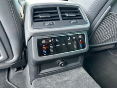 Fahrzeugabbildung Audi A6 Avant 50 TDI quattro S-Line AHK Leder NP~77T€