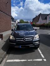 Mercedes-Benz GL 350 BlueTEC 4MATIC - - graue Mercedes-Benz GL 350