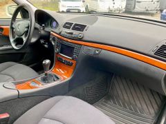 Fahrzeugabbildung Mercedes-Benz E 280 T CDI AAC NAVI SHZ ALU PDC FREISPRECH