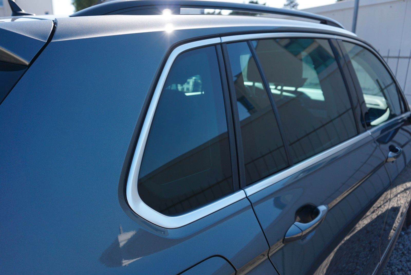 Fahrzeugabbildung Volkswagen Tiguan Comfortline BMT, LED,Navi,PDC, AHK el.