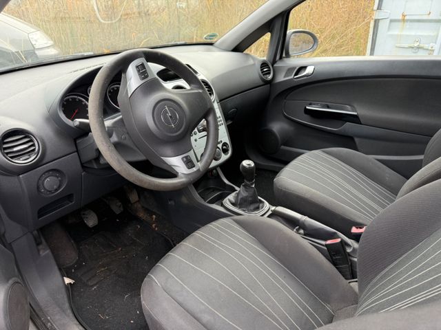 Opel Corsa  D Edition