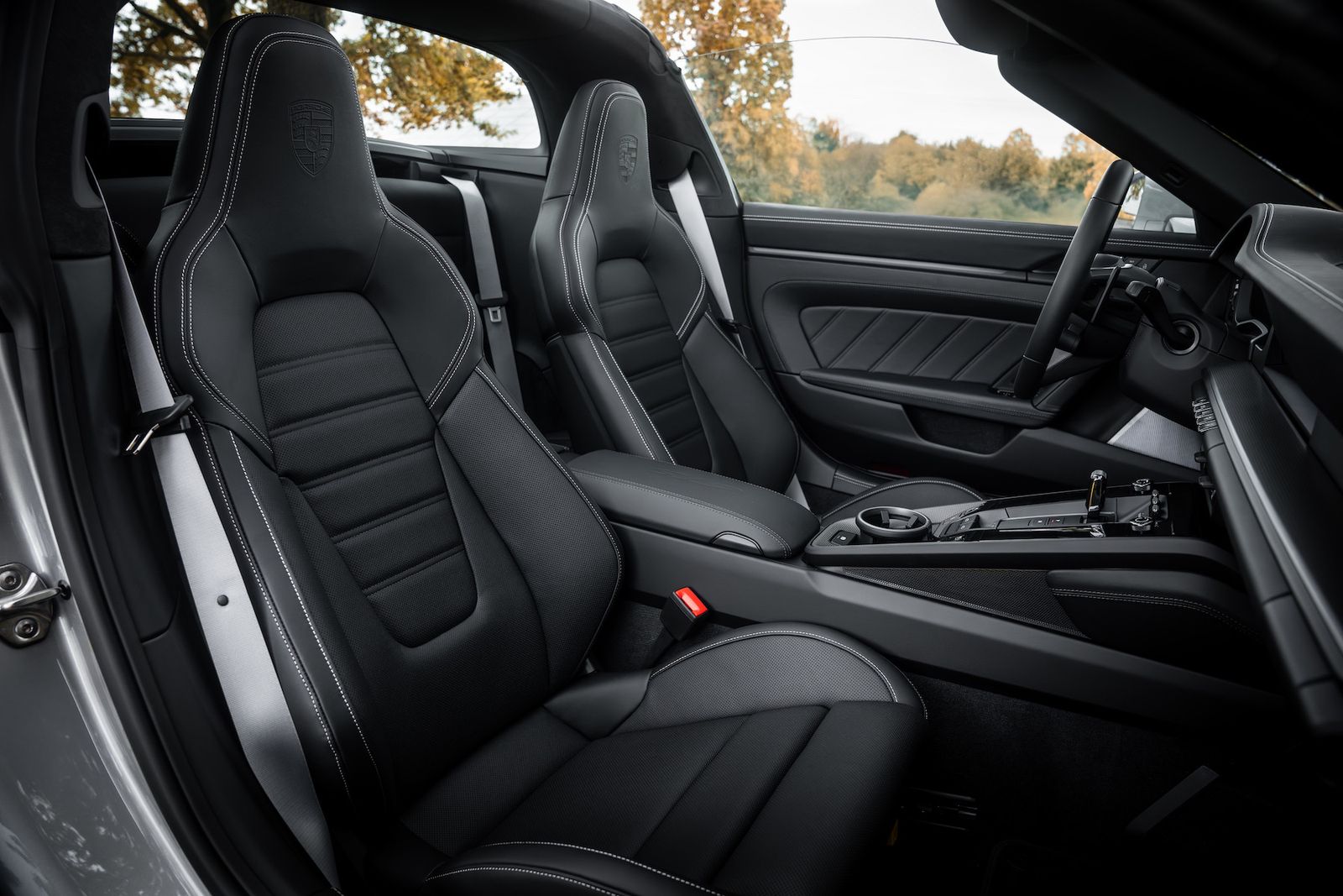 Fahrzeugabbildung Porsche 911 992 .2 Targa 4 GTS T-Hyb. BURMESTER|LIFT|930