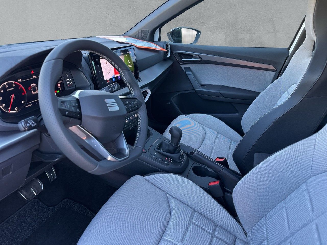 Fahrzeugabbildung SEAT Arona FR Black Edition 1.5 TSI 150 PS DSG - mit KI generiert/bearbeitet