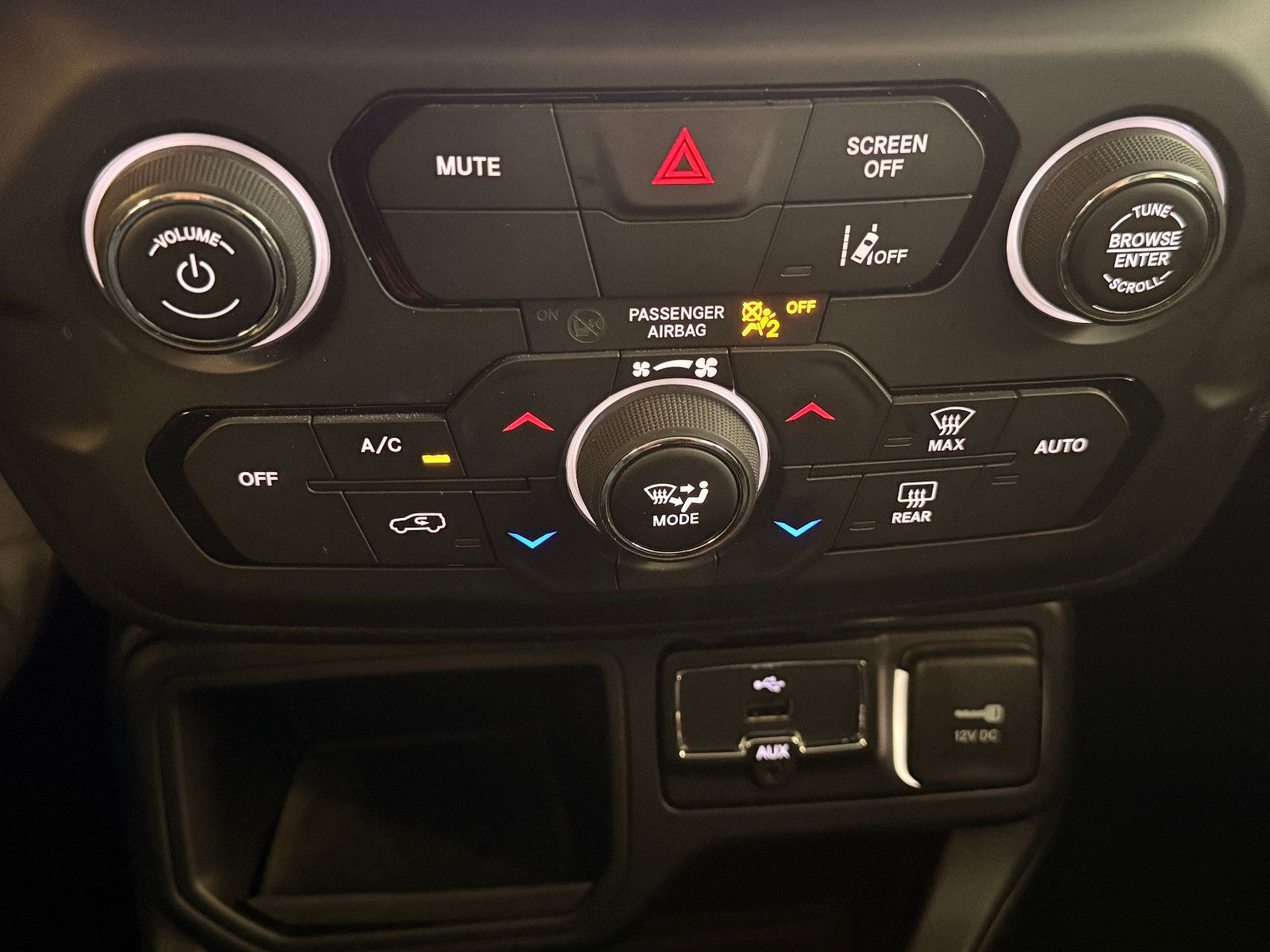 Fahrzeugabbildung Jeep Renegade Longitude Mild-Hybrid FWD/KAMERA/AUTOMA