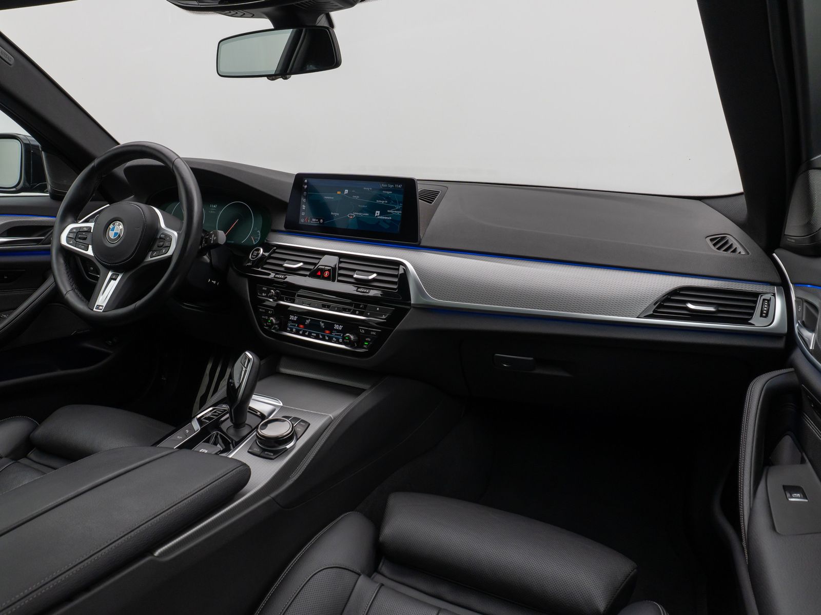 Fahrzeugabbildung BMW 540d xD M Sport Panorama 360°HUD SoftCl Massage