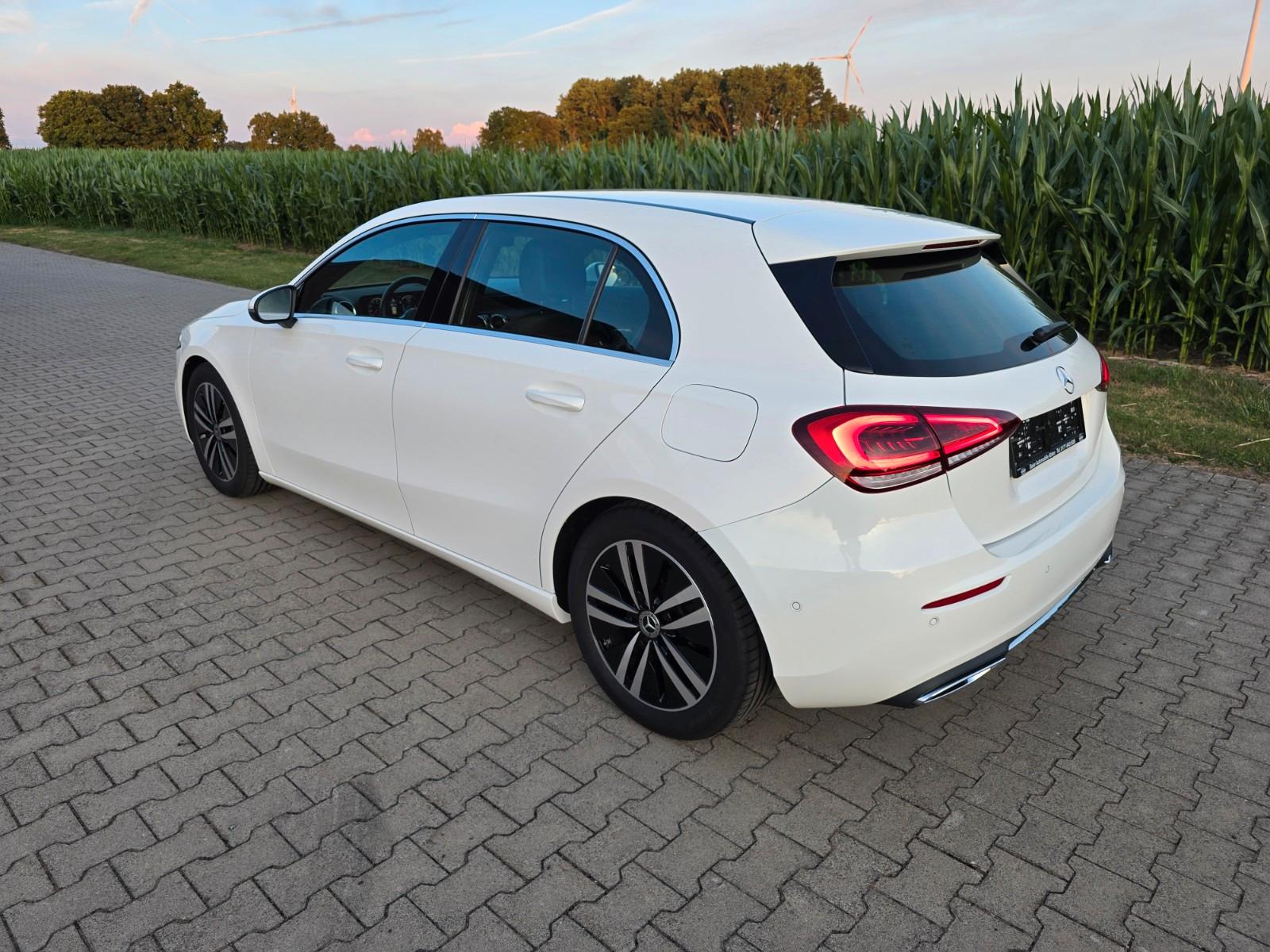 Mercedes-Benz A-Class Progressive LED Leder Kamera Alu 17 MBUX, миниатюра 4