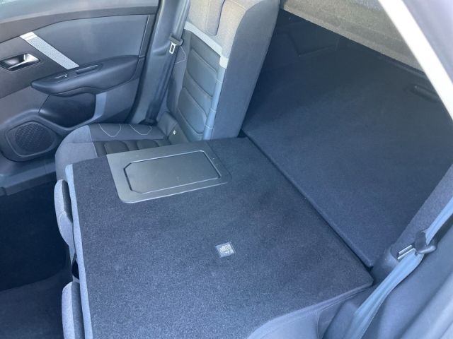 Fahrzeugabbildung Citroën C4 1.2 PureTech 155, Shine Autom. AHK, Navi, Kam