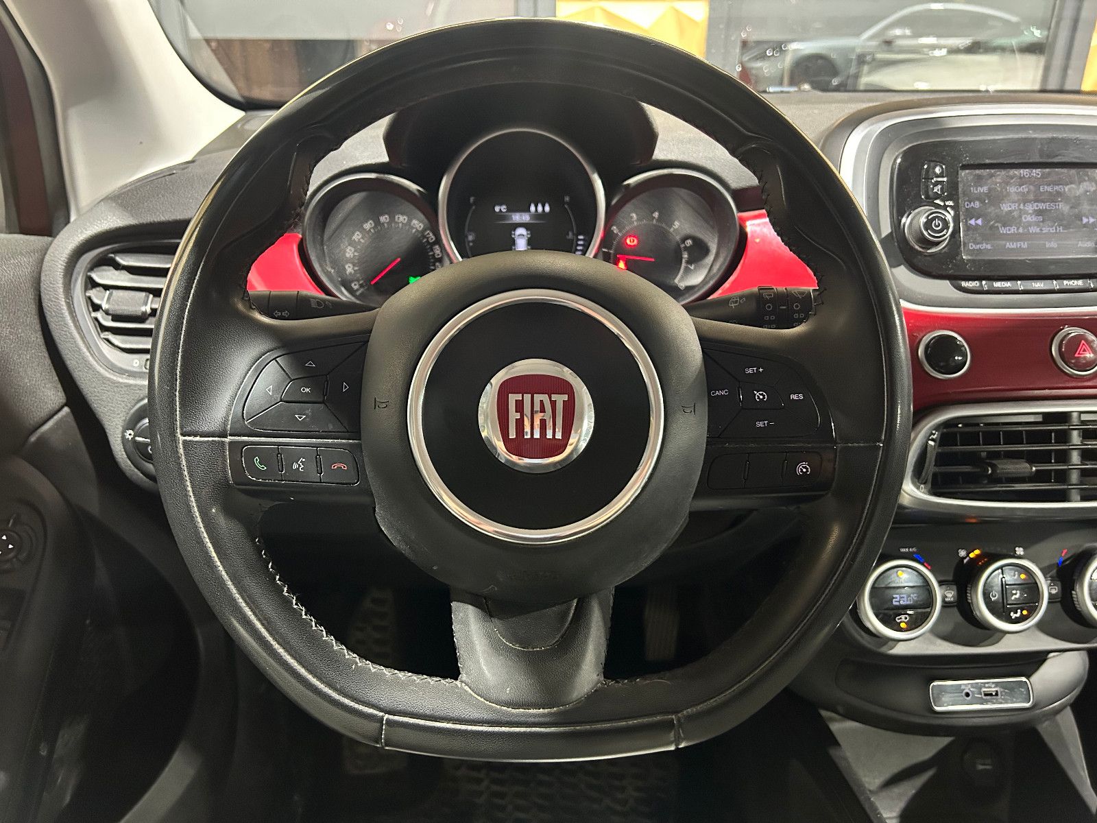 Fahrzeugabbildung Fiat 500X Pop Star/PDC/TEMPOMAT/KLIMA/NAVI