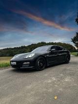 Porsche Panamera 4 S V8 Chrono Sport - Porsche Panamera aus 2010: 4s