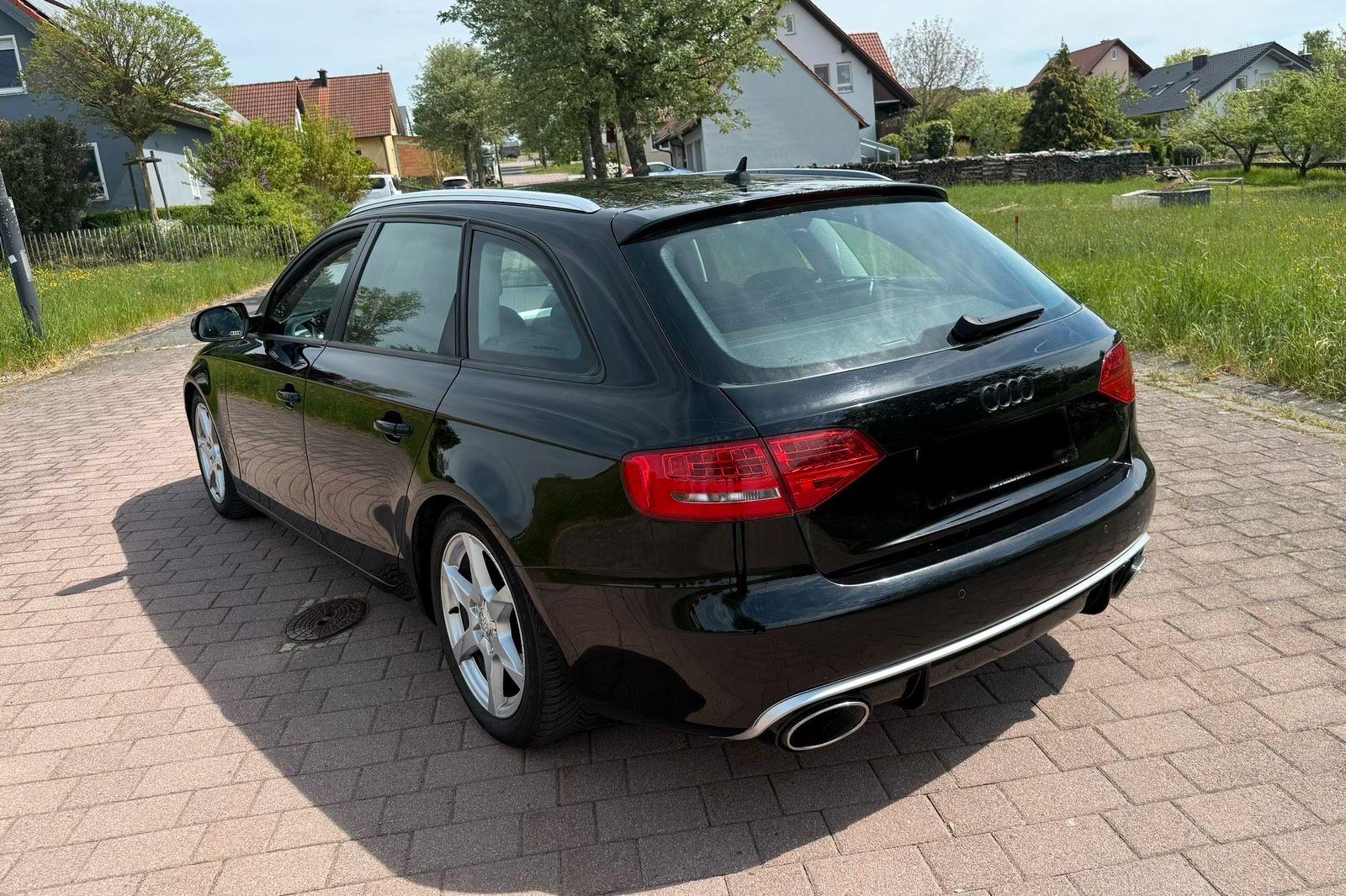 Audi Quattro 2010 — photo 6