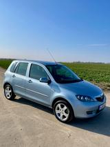 Mazda 2 1,4 Active wenig KM aus Rentnerhand  - gebrauchte Mazda 2 aus dem Jahr 2005