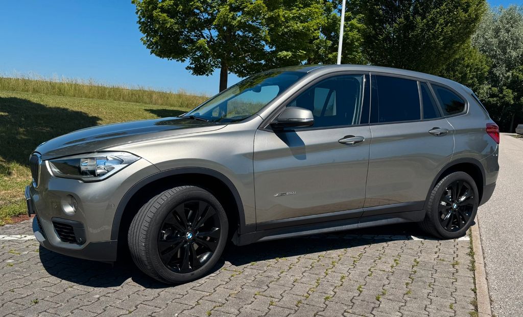 Image of BMW X1